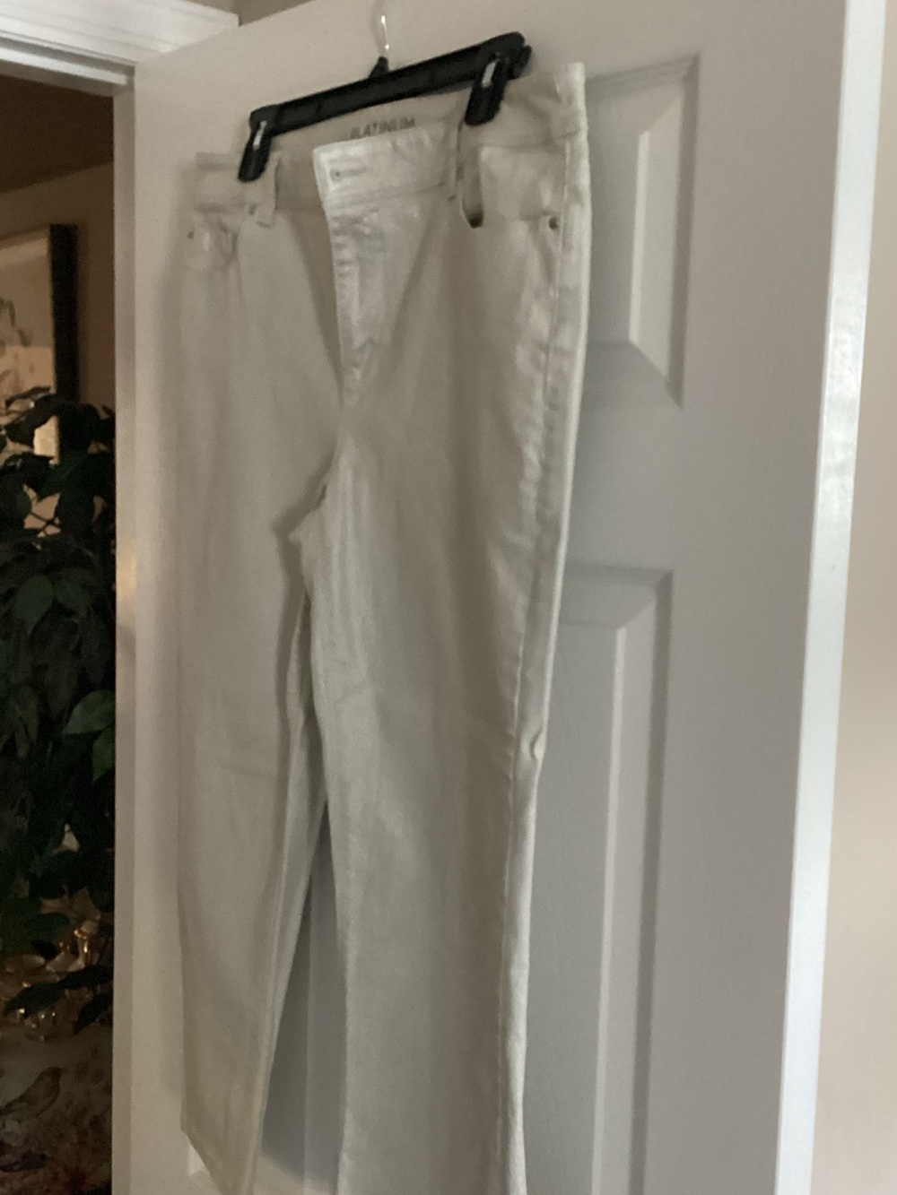 Chico's Silver Metallic cropped Jeans